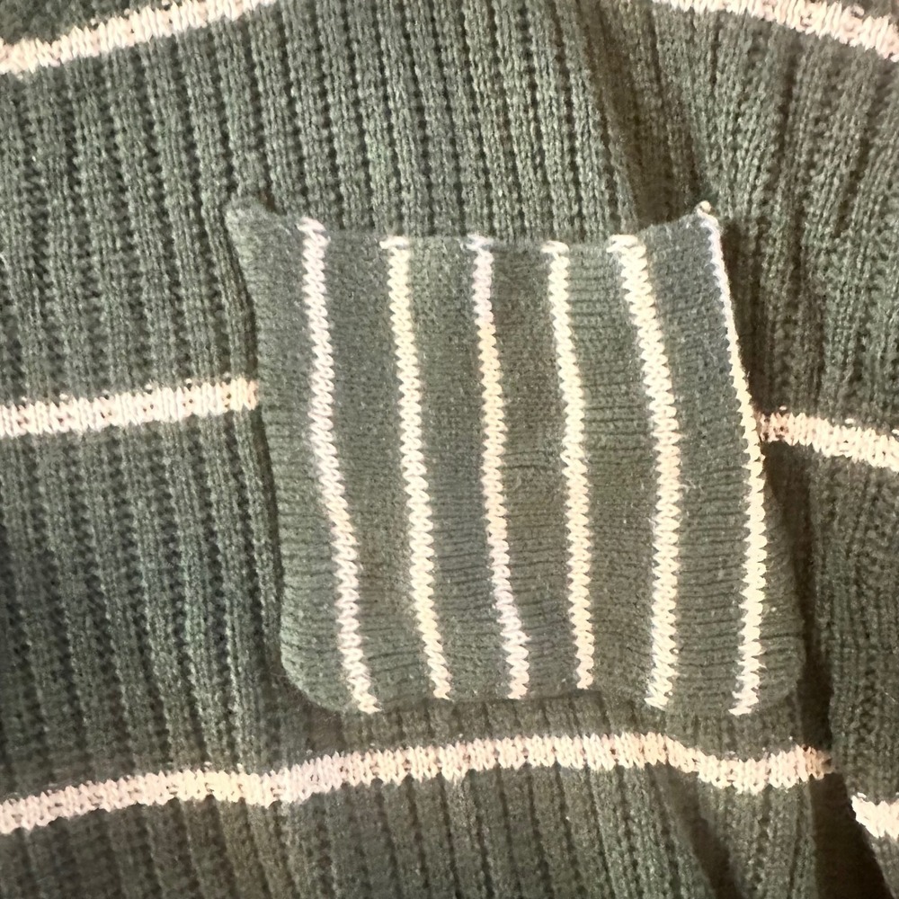 ee:some Women's‎ XL Green Striped V-Neck Pullover Knit Sweater Casual - Picture 3 of 4